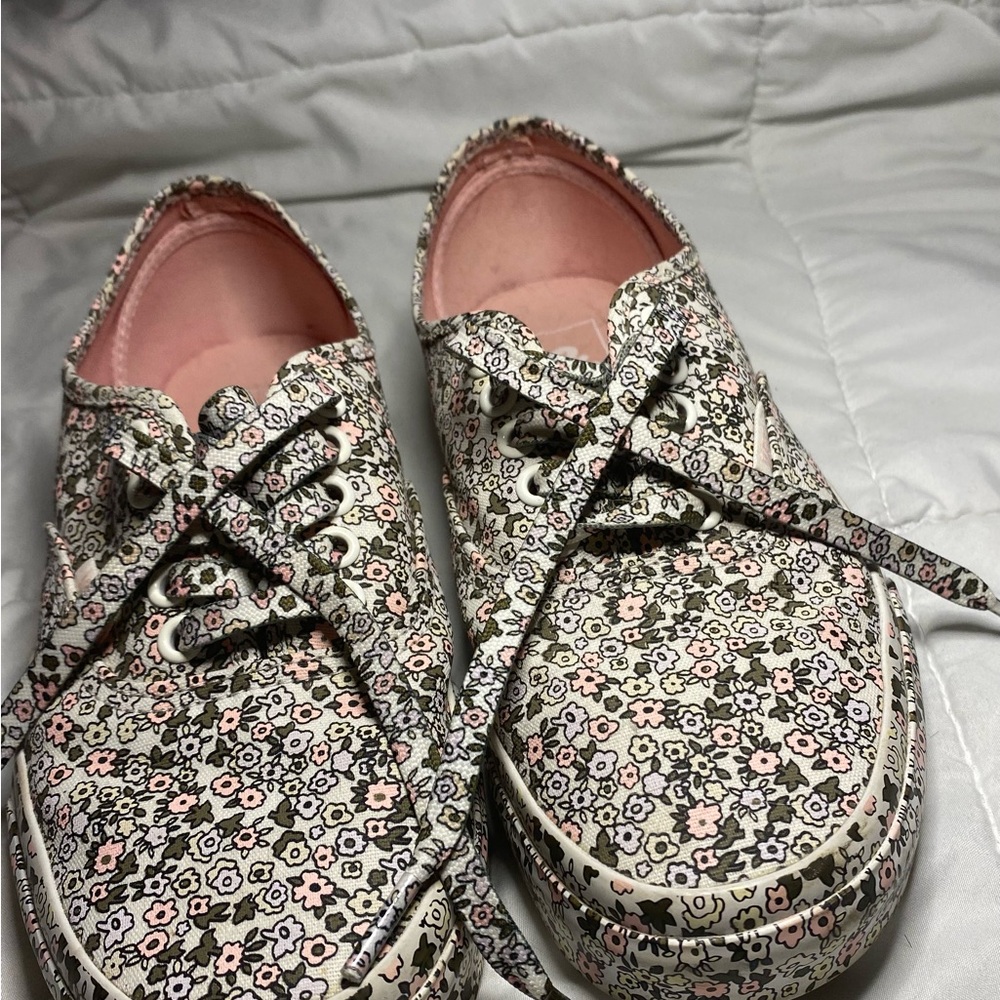 Vans-  Women’s Floral  Canvas Sneakers
